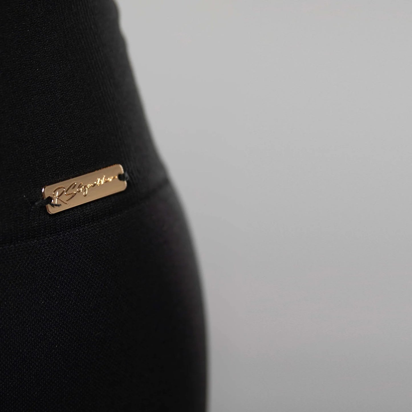 Basic Top - Basic Black